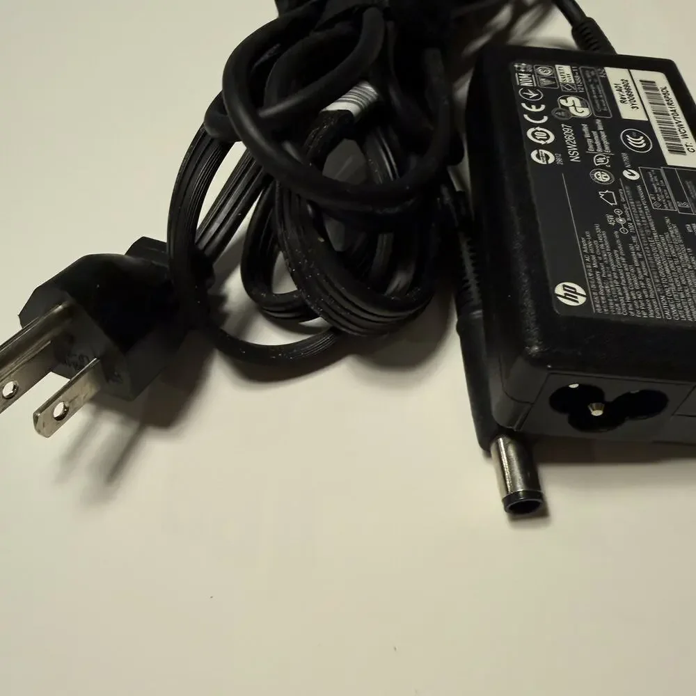 Genuine 45W HP Laptop Charger AC Power Adapter 45W. NSW26097. 19.5V